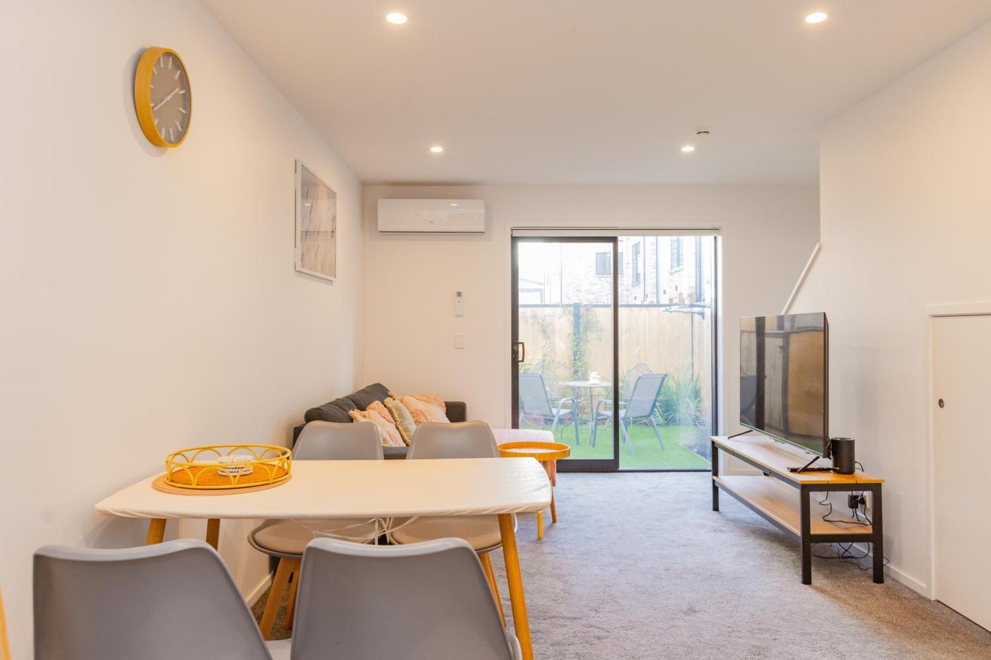 Ferienwohnung Entertaining Townhouse By Little High Eatery Christchurch Exterior foto